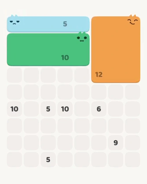 MeowBlock Level 141 after step 3, placing the 10-cell rectangular block at the upper center